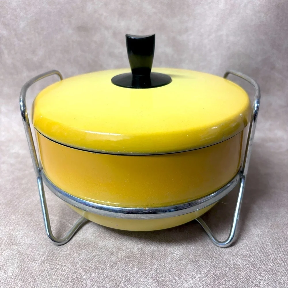 Vintage  Aluminum 2qt Pot With Lid And Stand Bounty By Wear Ever Gold/Yellow